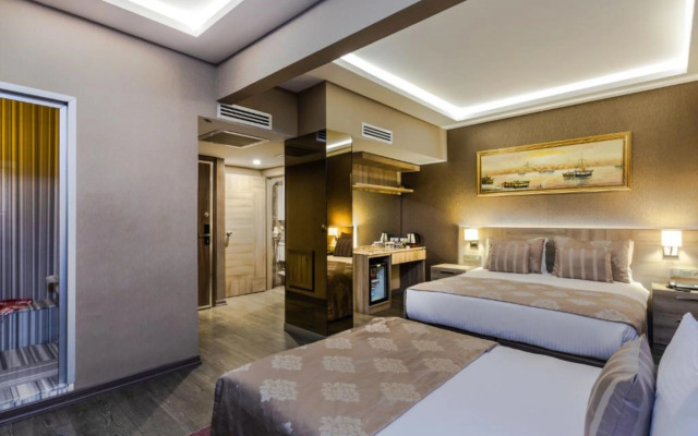 Ayramin Deluxe Hotel