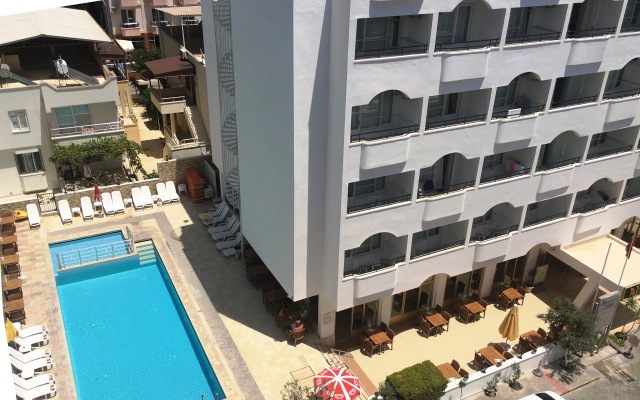 Altinersan Altinkum Didim Hotel