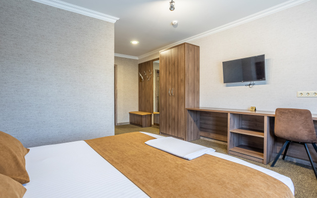 Hotel Marton Sezon