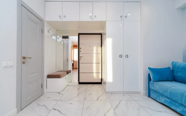 10 Krymskiy Mamayka Apartment