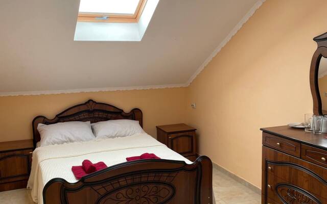 Hristaki Guest House