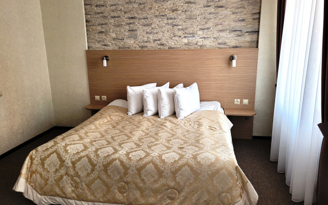 Vizit Hotel