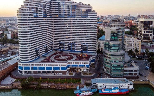 DoMino apartments on the embankment