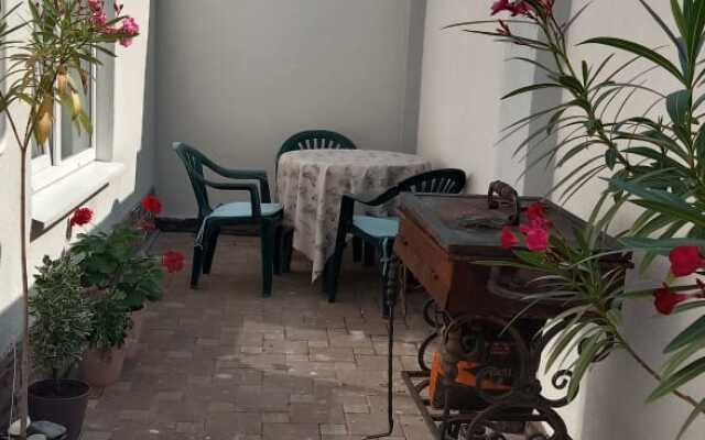 Fly Guest House