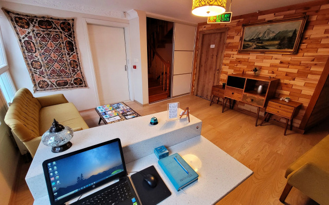 Апарт-отель Masif House