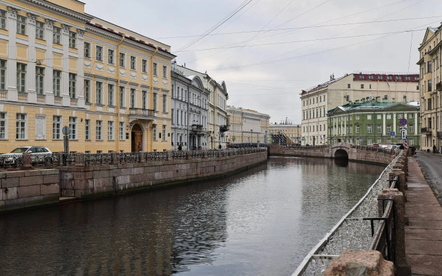 Квартира Flatstay Мойки 25