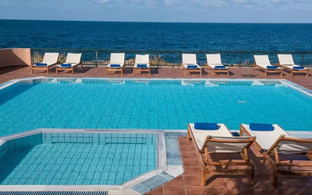 Koutrakis Suites Hotel