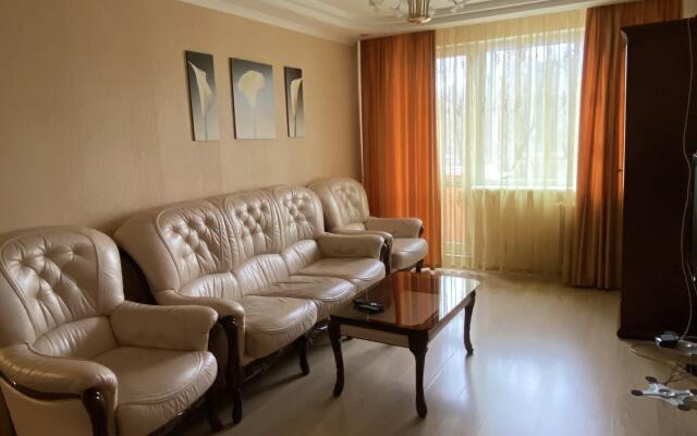 Апартаменты На Старопрегольской Набережной 16