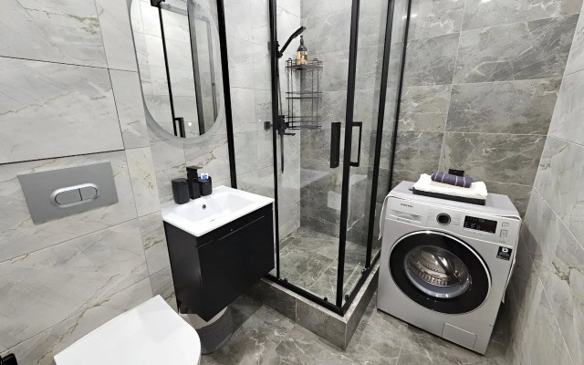 Studiya S Dizaynerskim Remontom Flat