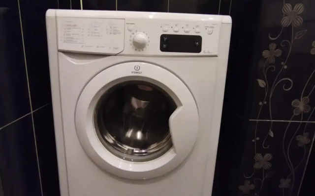 Apartamenty 2-h komnatnaa kvartira na Universitetskoj 29