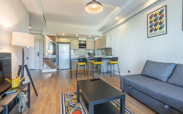 Апартаменты Maxi Sirius Town