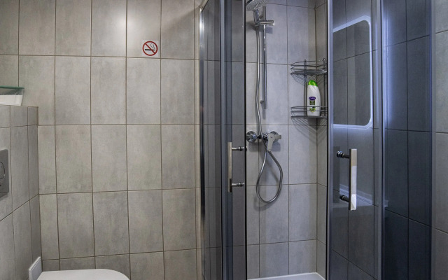 Sovremennaya studiya v tsentre goroda Flat