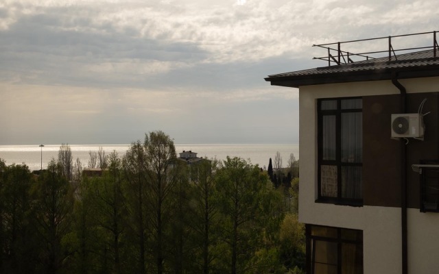 Club Sorento Guest House