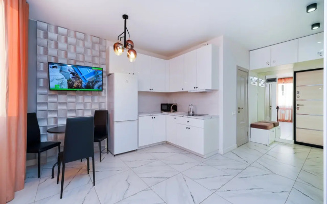 10 Krymskiy Mamayka Apartment