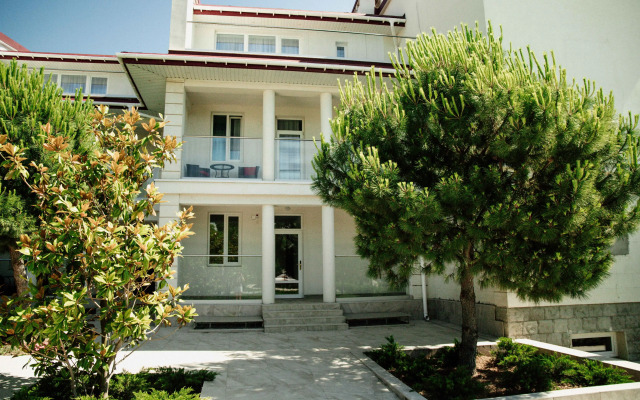 Vodno Sportivnaya Baza Yakht-Klub Yug Recreation camp