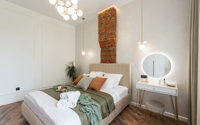 Апартаменты Сталинка после ремонта с видом на главный проспект Минска, крыши и закаты