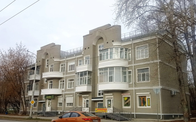 V Tsentre Goroda Flat