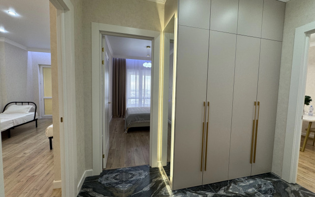 Zhk Medina Tower Bolshaya 3-Kh Komn Apartments