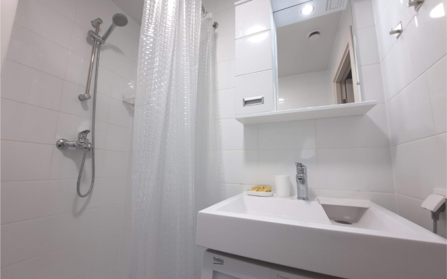 Loft Studio Na Letchika Laryushina 2 Flat