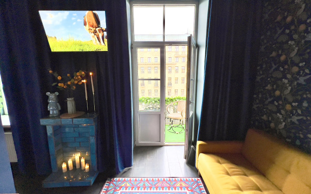 Апартаменты с балконом на Невском