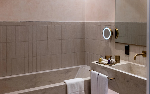 Kurortnyj otel' ERTH Abu Dhabi