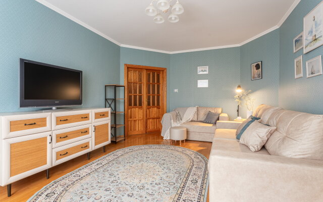 Квартира Двухкомнатная вид на Ботанический сад на 2 этаже