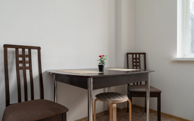 Apartments Standartnye Tutzhivut Na Kubanskoy Naberezhnoy