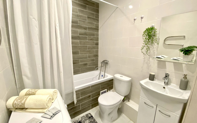 S Vidom Na Zaeltsovskiy Park Apartments