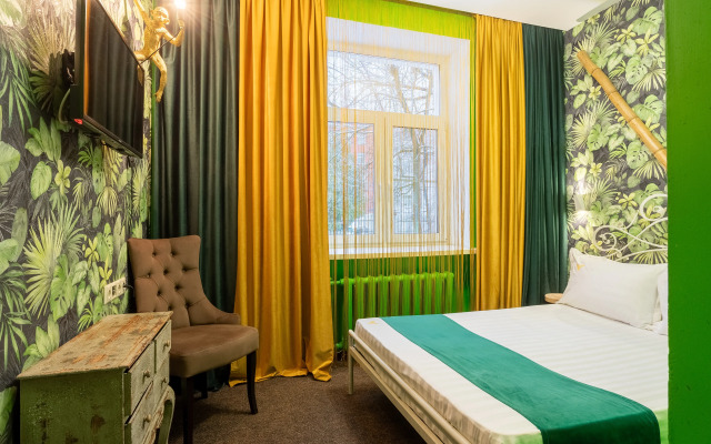 Sova Na Profsoyuznoy Hotel