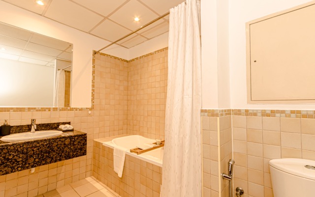 Gma Rimal 4br Sea View Apartments