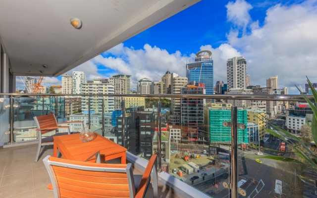 Penthouse With Balcony And Panorama View Apartments