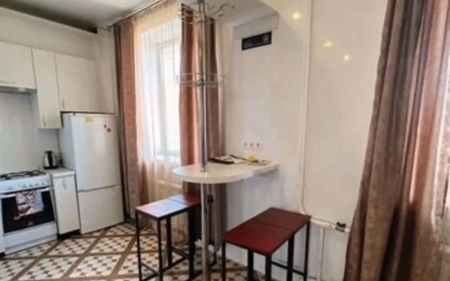 Na Ulitse Kharitonova 3 Flat
