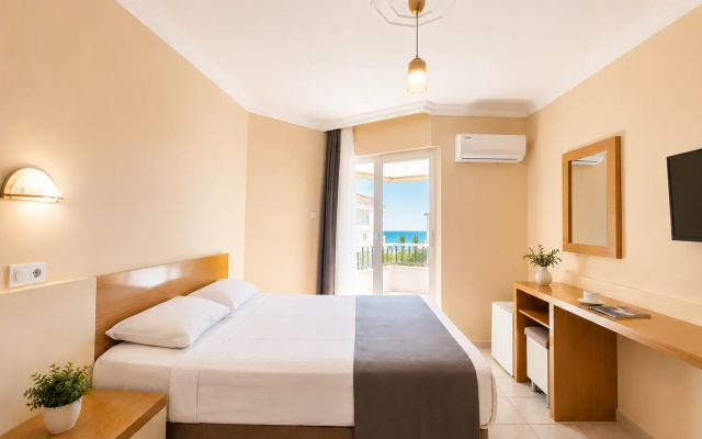 Yaman Life Hotel