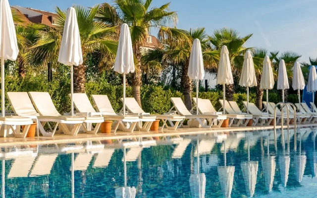 Armas Life Belek