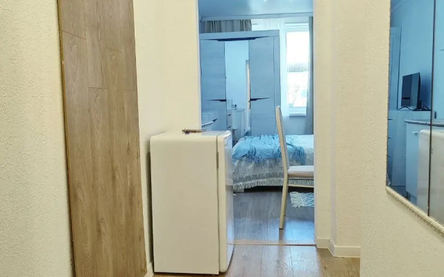 Studiya Ryadom s Kurortnoy Zonoy Apartments