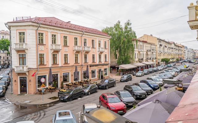 Ladgorna Na Marksa 8 Apartments