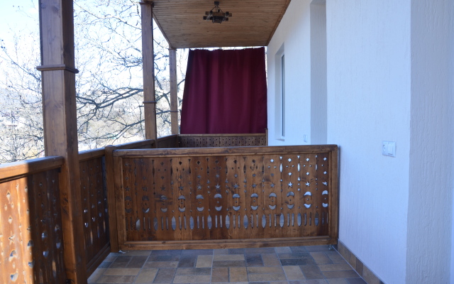 Petit Dilijan Guest House