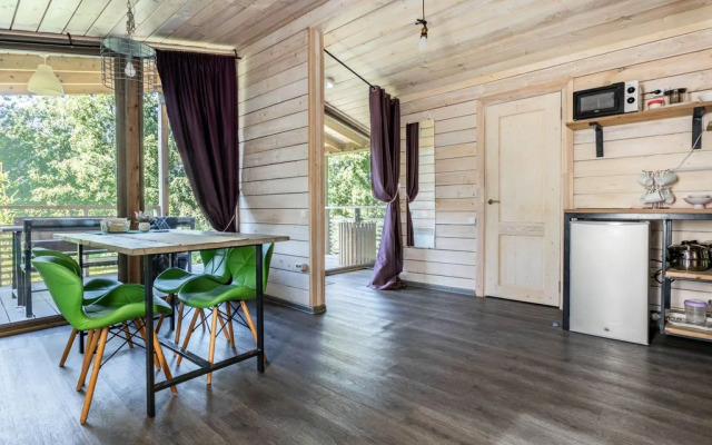 Частный дом с 2-мя спальнями и кухней-гостиной