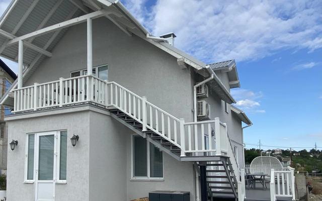 Квартира Уютная студия с видом на Феодосийскую бухту