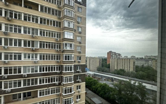 V Tsentre Flat