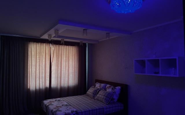Kvartira Alexhome Rp Sverdlovskiy Mikhaila Marchenko 8 Apartments