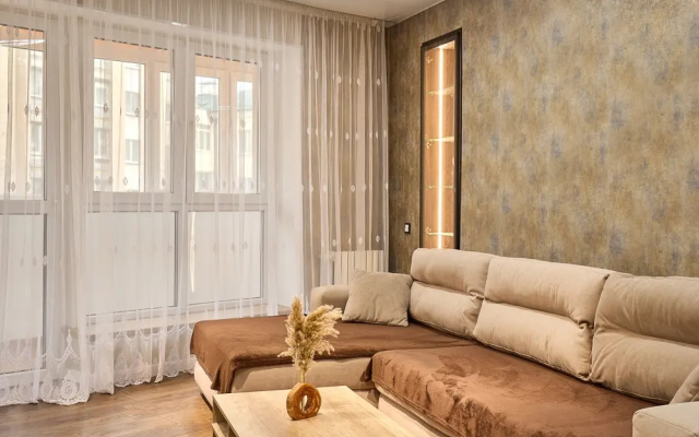 V Tsentre Goroda Apartments