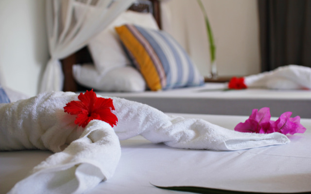 Aya Beach Bungalows Hotel