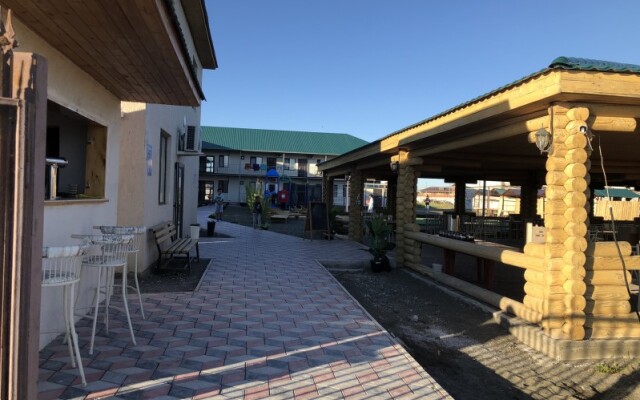 Alazis Alakol Hotel