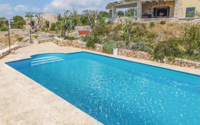 Deluxe Pool Li Fani Guest House