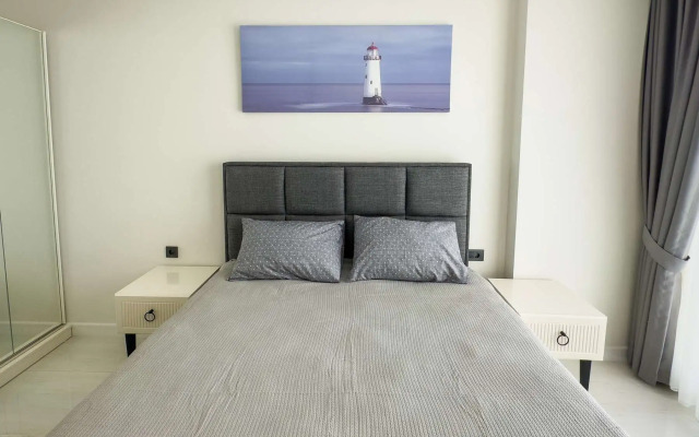 Qoople Azura World S 16 Apartments