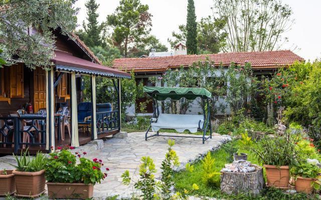 Меблированные комнаты Holiday House dilek çıralı