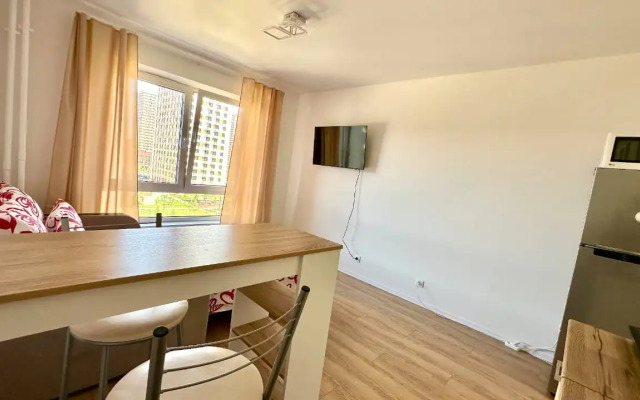 Istoman studiya Dlya Dvoikh Apartment