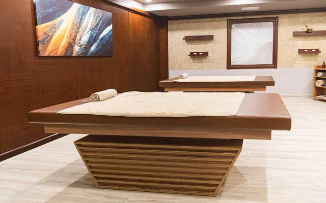 Destiny Marine Deluxe Hotel