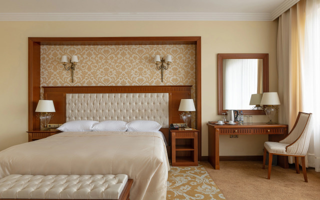 President Hotel